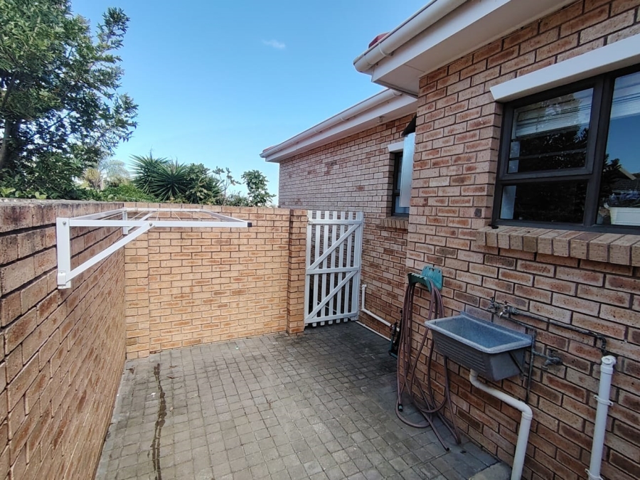 3 Bedroom Property for Sale in Rooi Rivier Rif Western Cape